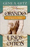 Orando Unos por Otros (Tapa Rústica)